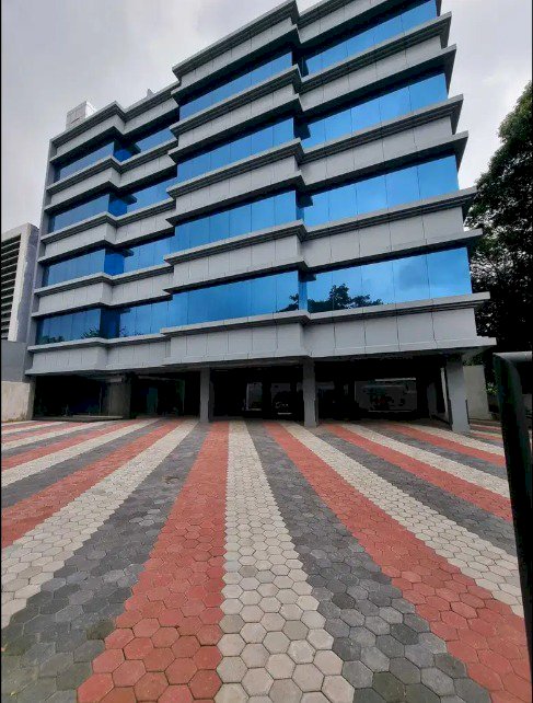 DIJUAL GEDUNG PERKANTORAN BARU AREA TB.SIMATUPANG PONDOK PINANG JAKSEL