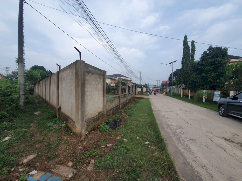 Di jual cepat .....Tanah pinggir jalan dekat pasar pagi