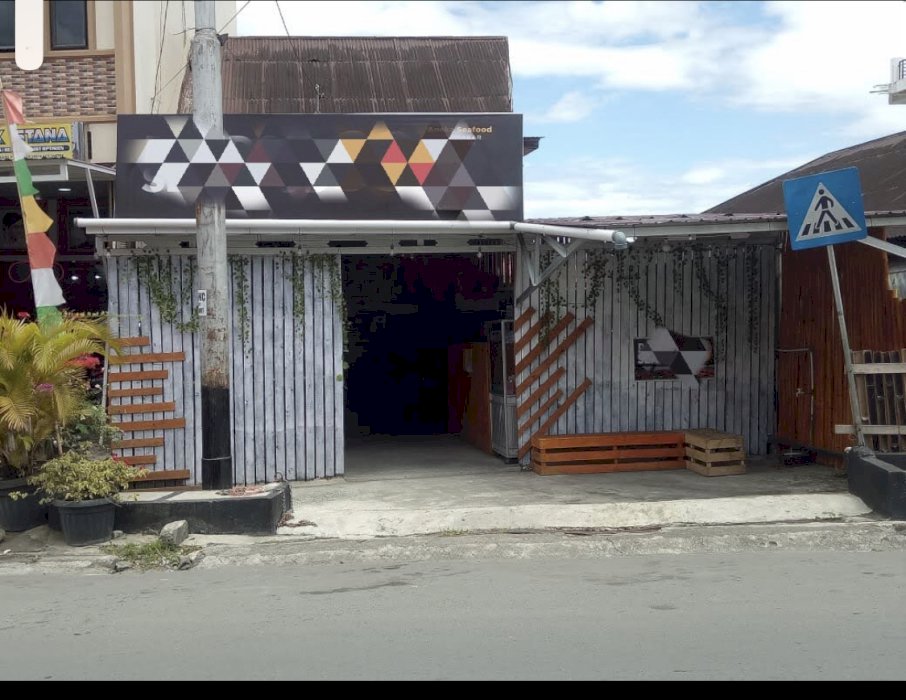 Di JUAL RUMAH DAN TOKO POSISI STRATEGIS