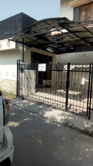 DIJUAL RUMAH 2 LANTAI SANGAT MURAH DI VILA MUTIARA GADING 1 BEKASI