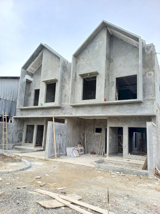 Rumah 2 lantai ready stok di kota depok