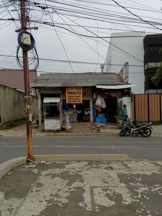 DiJUAl Cepat tanah. Lokasi ditengah kota