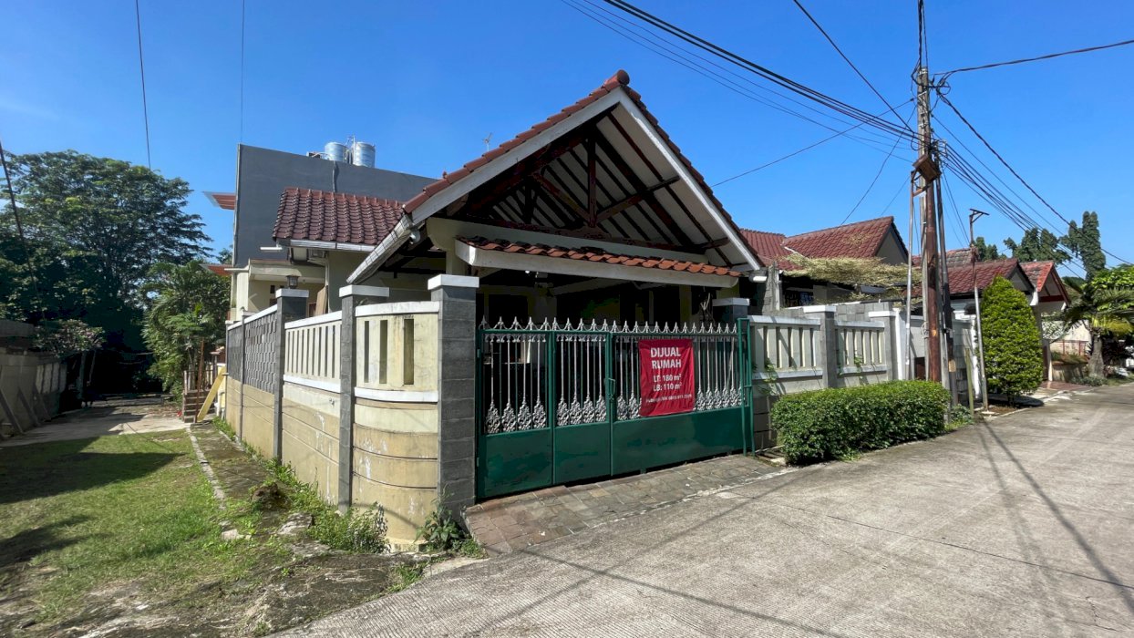 Dijual Rumah Lokasi Strategis Dalam Perumahan Vila Pancoran Mas Depok