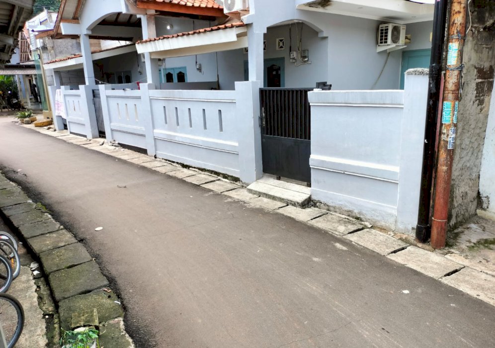 JUAL RUMAH KONTRAKAN 3 PINTU DI SAWANGAN DEPOK