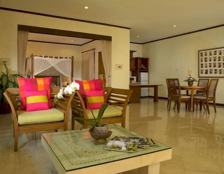 DI JUAL MURAH  5 UNIT VILLA SEMINYAK BALI