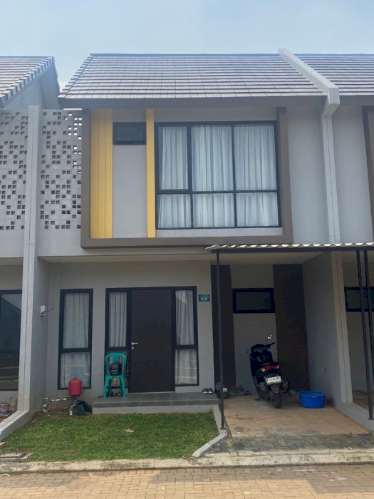 Take Over rumah Minimalis 2 Lantai di Serpong Tanggerang selatan