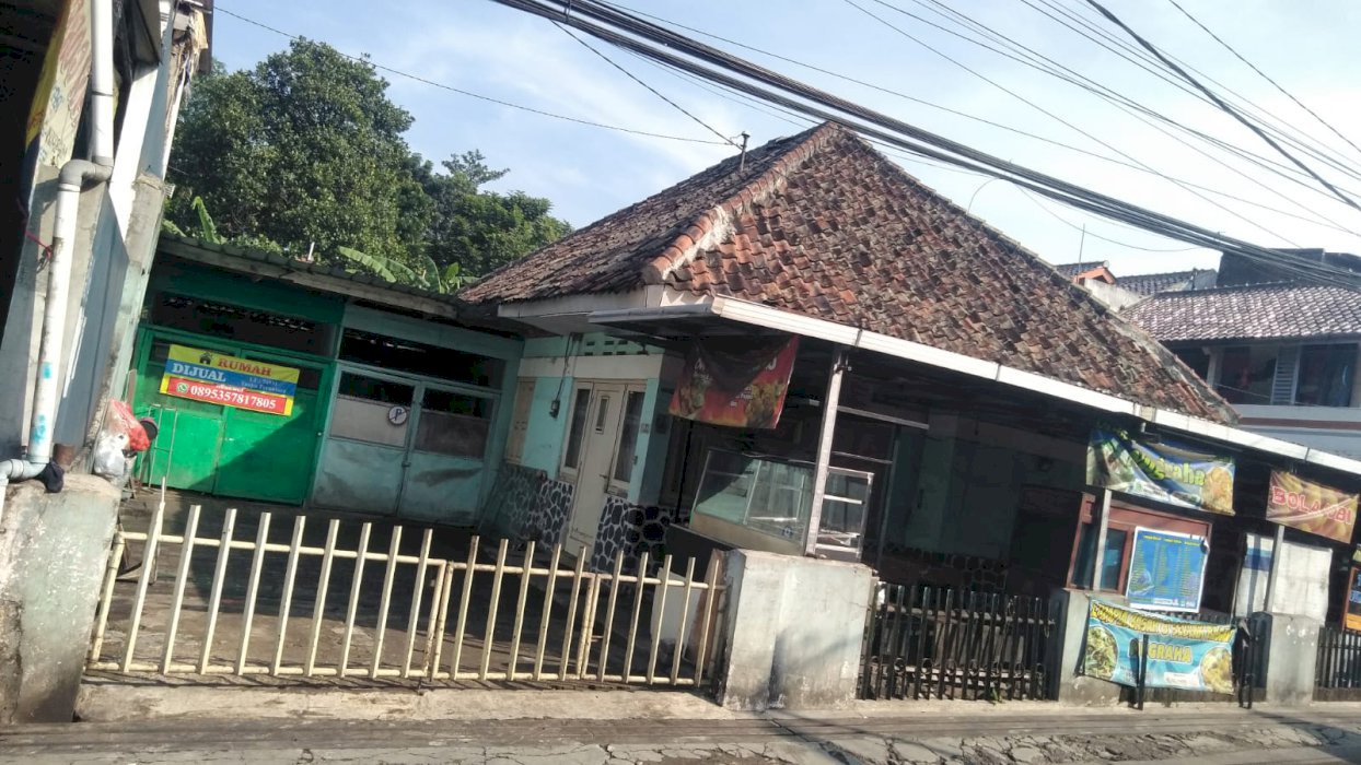 Rumah Luas 745 m2 Dijual di Mandalajati kota Bandung