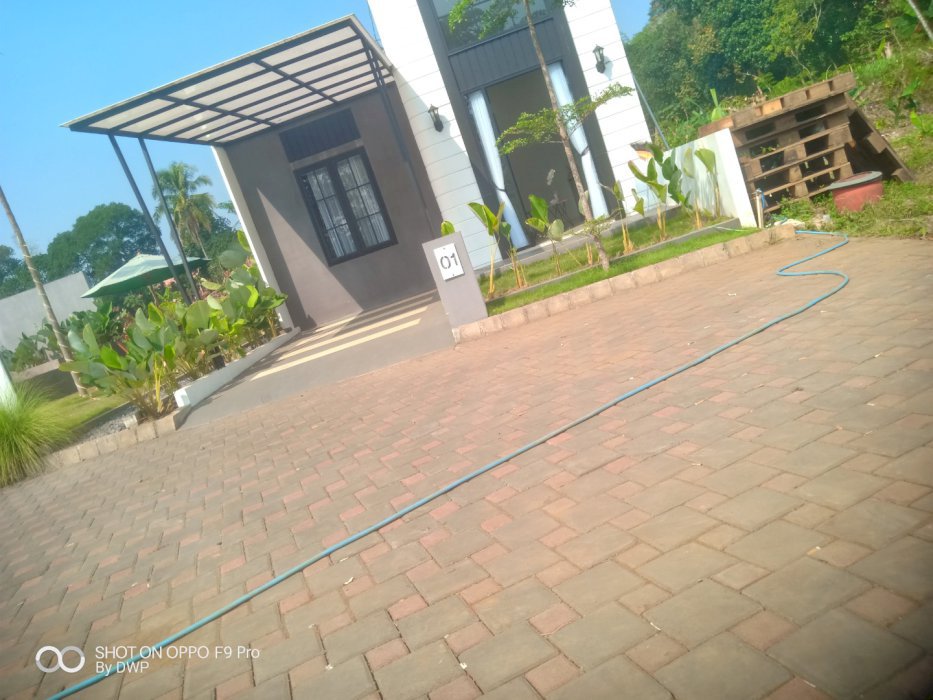 Hunian Cantik Lokasi Menarik