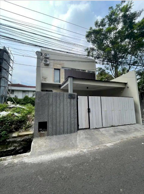 Rumah Bagus 2 Lt dkt Pejaten Village Pejaten Barat, Jakarta Selatan