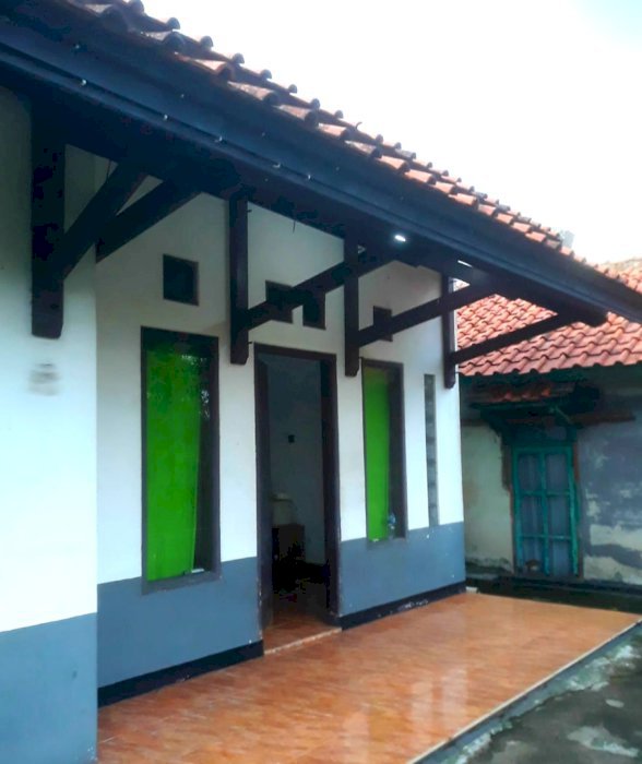 Di Jual Rumah 2 lantai siap huni Longgar aransemen Bandung