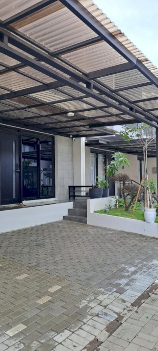 Di Jual Atau Di Sewakan Rumah 2 Lantai Kota Baru Parahyangan Bandung