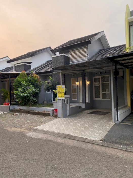 Rumah Mungil di Cluster Adora Permata Bintaro Ciputat