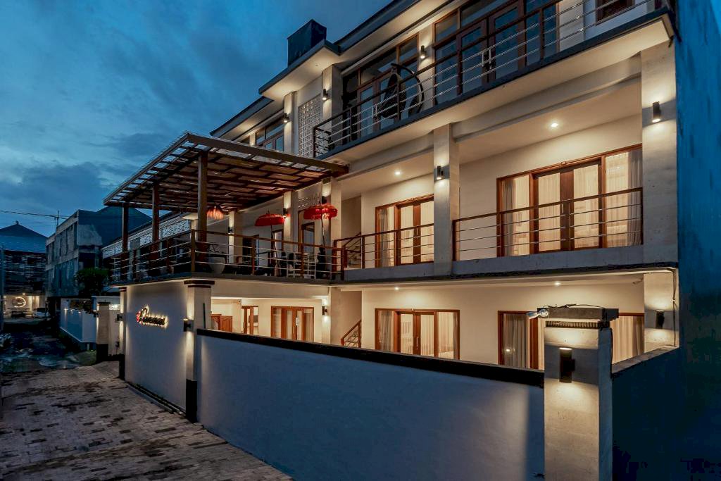 Guest House 3 Lantai Di Jual Dekat Pantai Canggu Bali