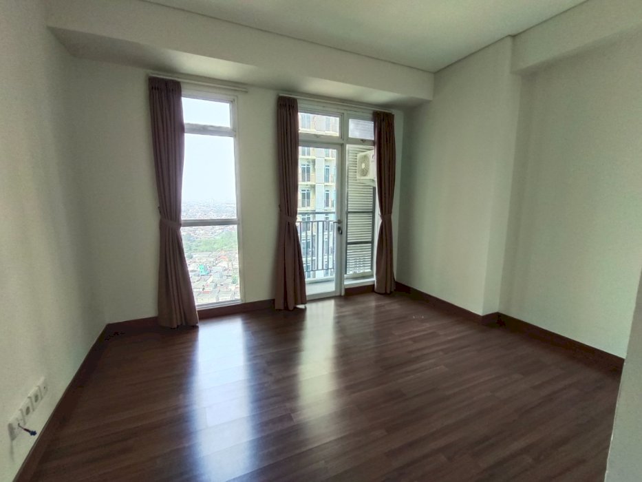 disewakan studio unfurnished Apt. Puri Orchard lantai tengah