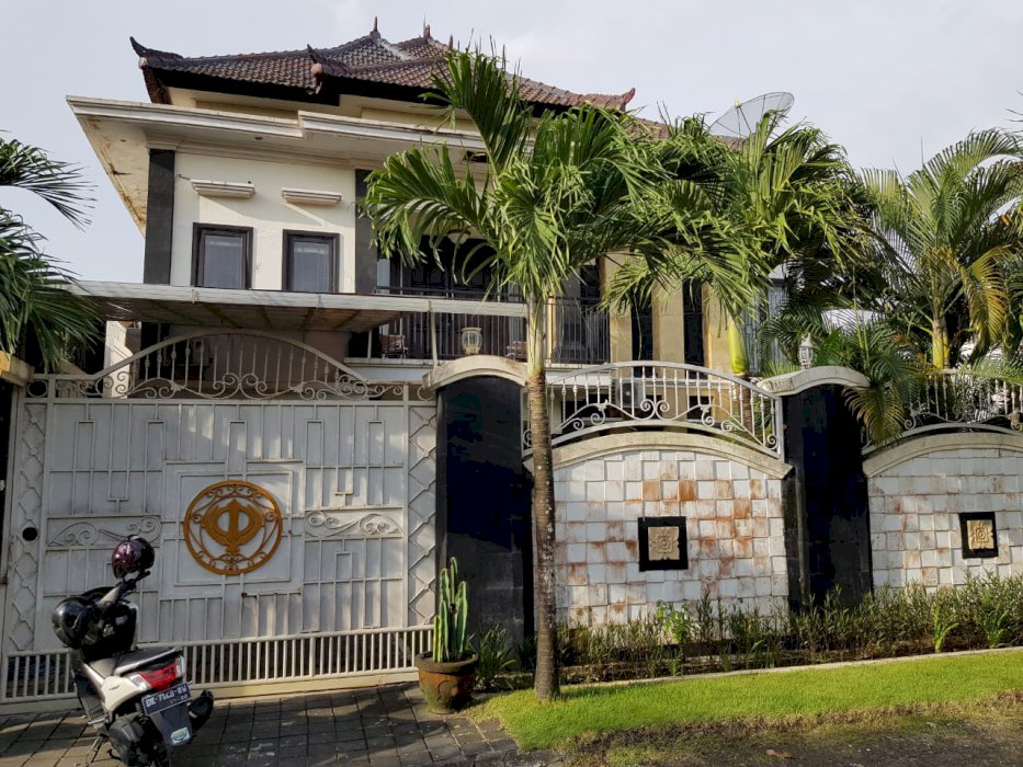 Di Jual Rumah Bernuansa Villa Taman Jimbaran Bali