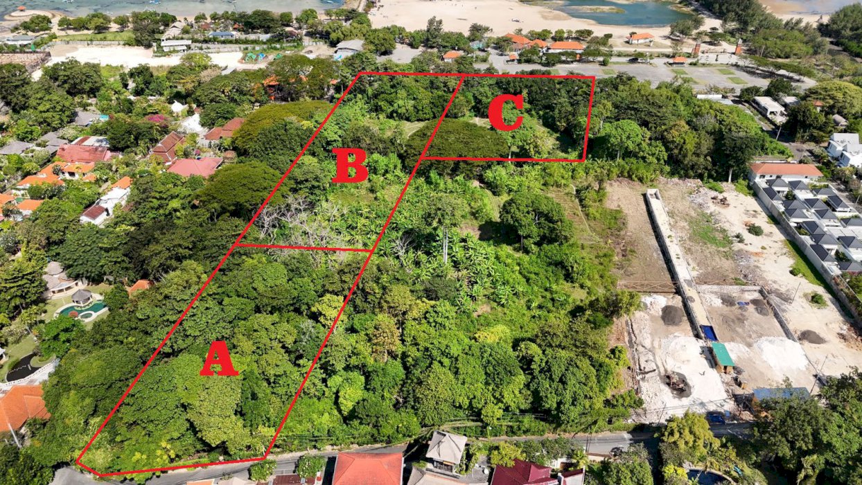 DI SEWAKAN TANAH PANTAI MERTASARI SANUR BALI