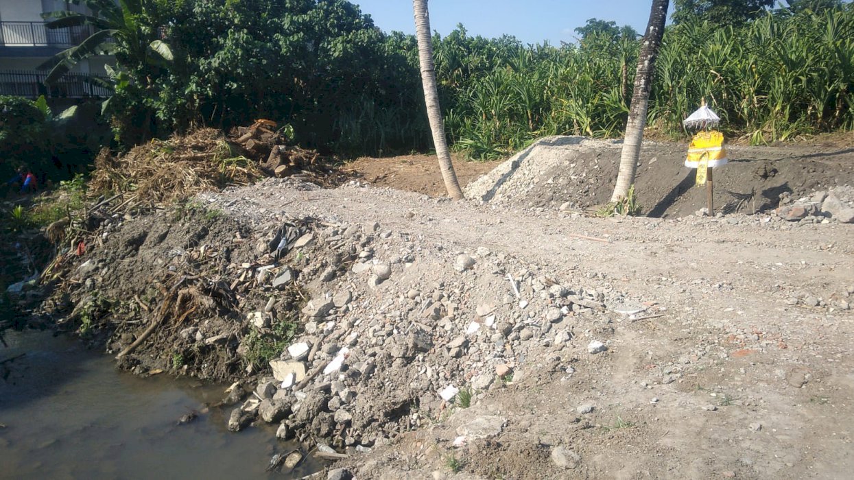 Di Jual Lahan 305m2 Tumbak Bayuh  Badung Bali