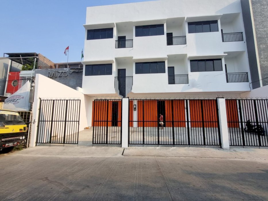 RUKO BARU TAMAN RATU 3.5 LANTAI FULL COCOK UNTUK TEMPAT USAHA