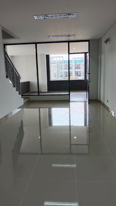 RUKO SAPPHIRE COMERCIAL SUMMARECON BANDUNG