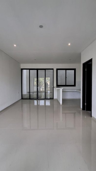 JUAL RUMAH BARU SIAP HUNI 2 LANTAI