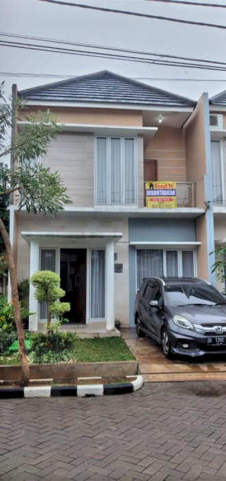 Dijual rumah 2 lantai cluster di the royal park karawaci 1,05 m nego