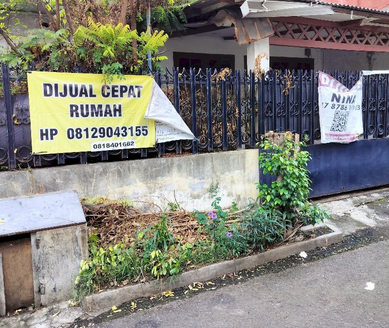 Rumah tua dekat kawasan industri dan dekat akses Lrt dan busway