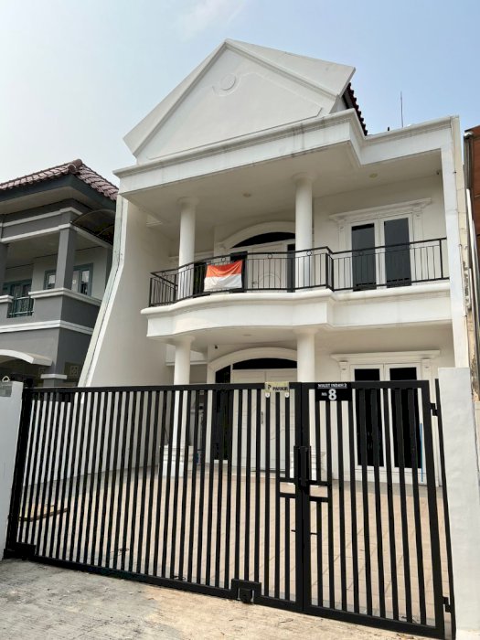 Dijual Rumah Mewah PIK Walet indah 2 Lantai