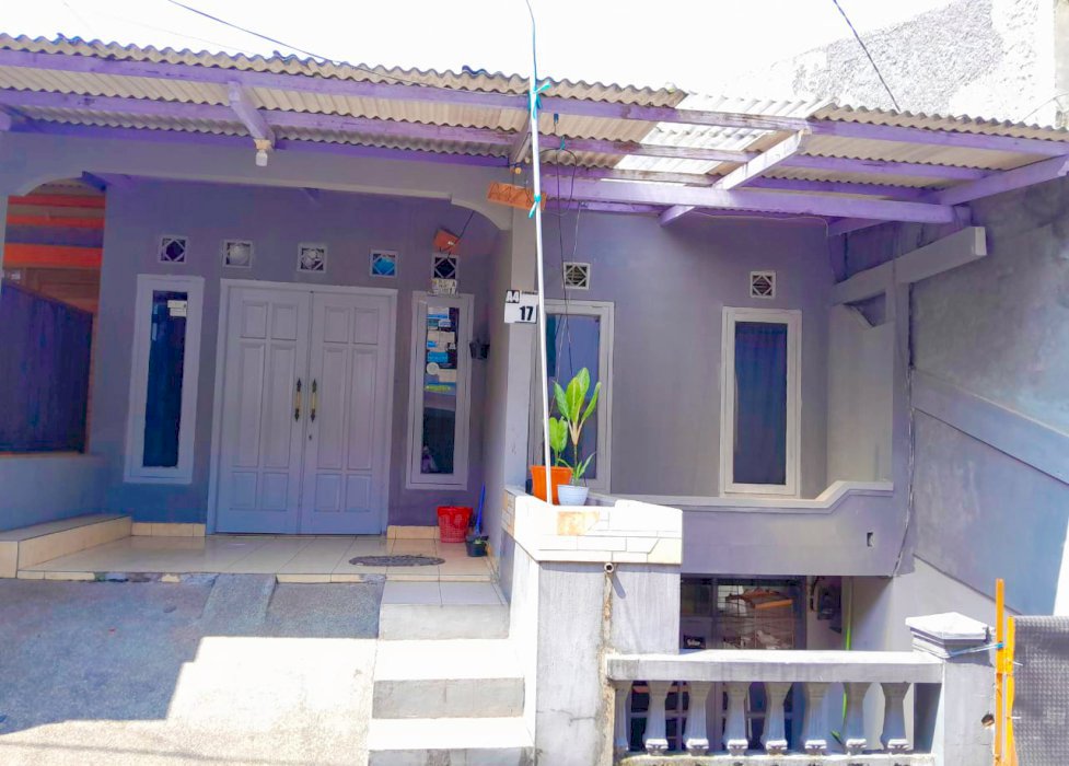 Di Jual Rumah SHM Lokasi Strategis Di Karang Pamulang Bandung Barat