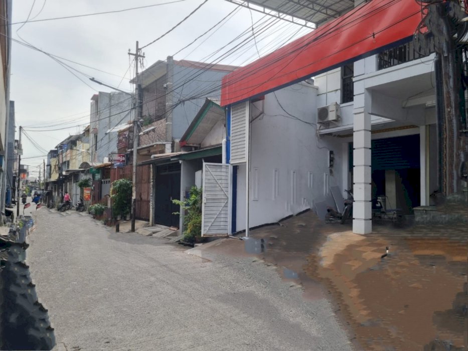 RUMAH EMPANG BAHAGIA JELAMBAR 2.5 LANTAI COCOK UNTUK USAHA