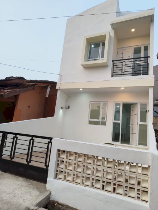 Rumah Siap Huni  2 Lantai