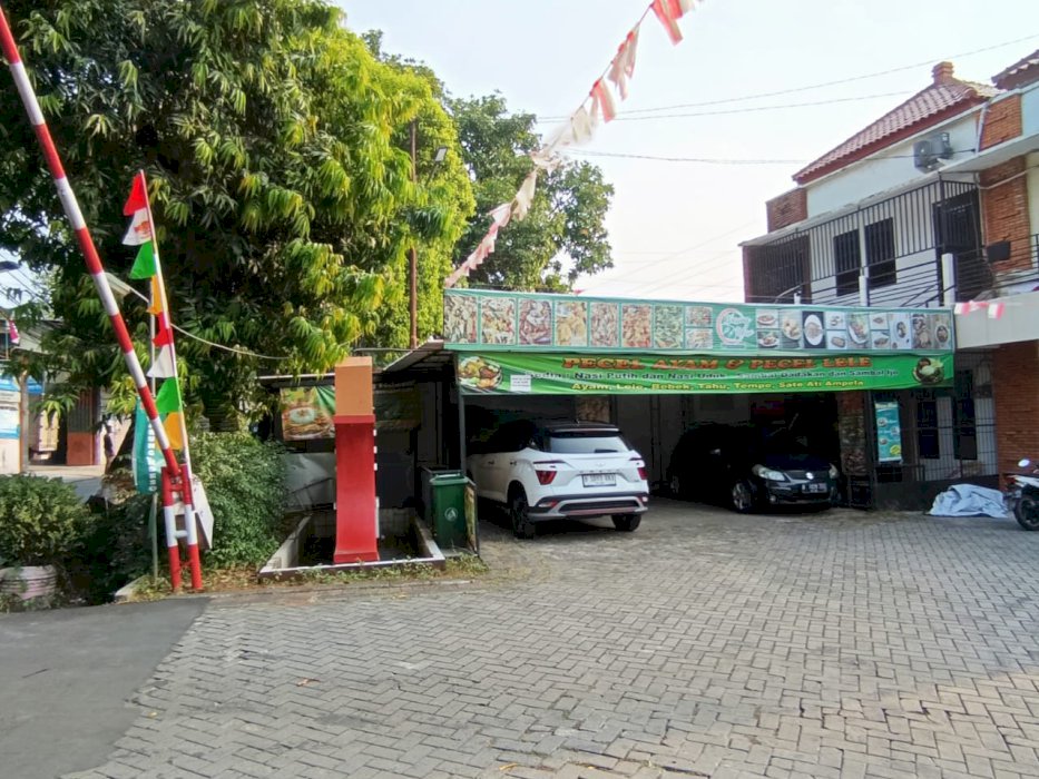 RUKO 3 LANTAI STRATEGIS DI CIRACAS