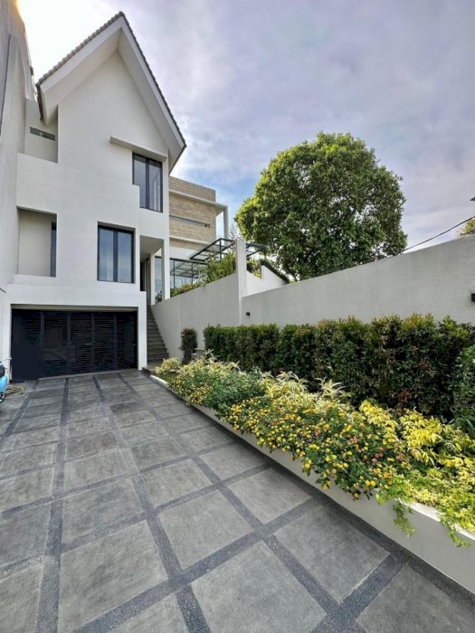 FOR SALE PATRA KUNINGAN AREA BRAND NEW TOWNHOUSE