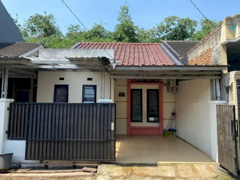 Rumah Strategis di Graha Kartika Pratama, Bojonggede