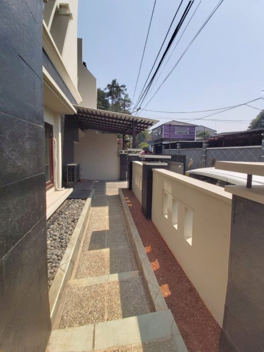 Di jual rumah siap huni di Jl komp mpr cipete jakarta selatan