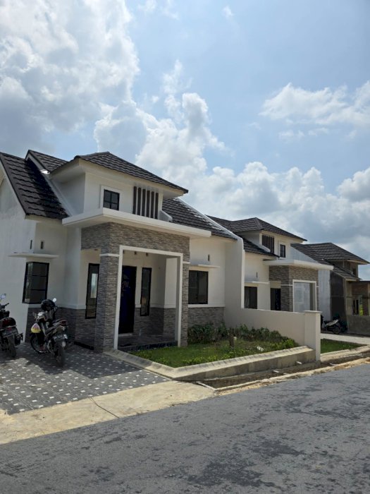 DIJUAL RUMAH PEKANBARU TYPE 70 PERUMAHAN TENAYAN HILL