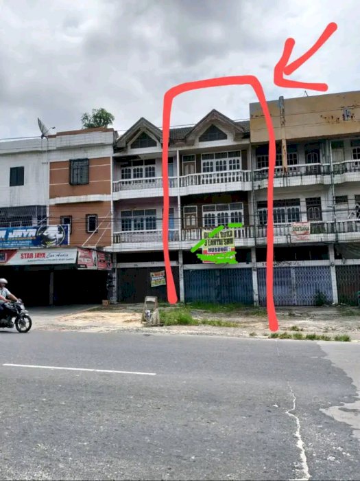 DIJUAL RUKO 3LANTAI COCOK UNTUK BISNIS LOKASI STRATEGIS PEKANBARU RIAU