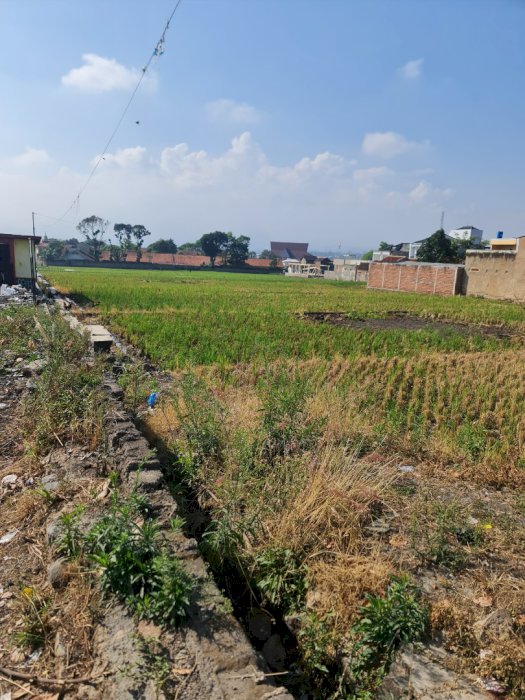 Tanah luas strategis