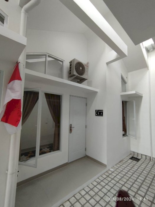 Unit Terakhir! Dijual Segera! Rumah di Kota Jakut Hanya 300 Jutaan