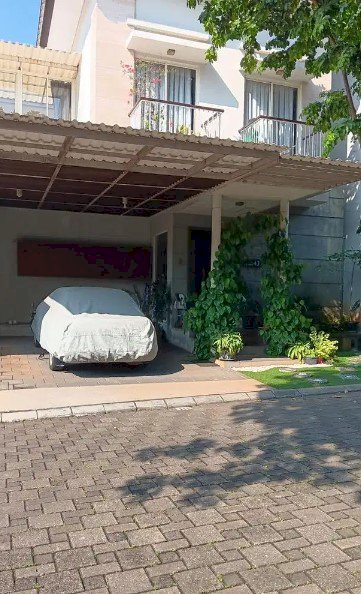 Exclusive di Komplek Elit Serenia Hills, Lebak Bulus, Jakarta Selatan