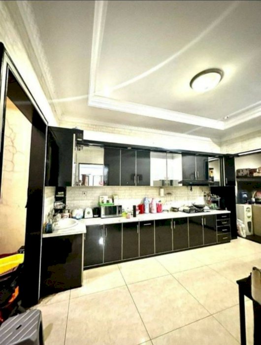 Rumah mewah kawasan elite dijual cepat,