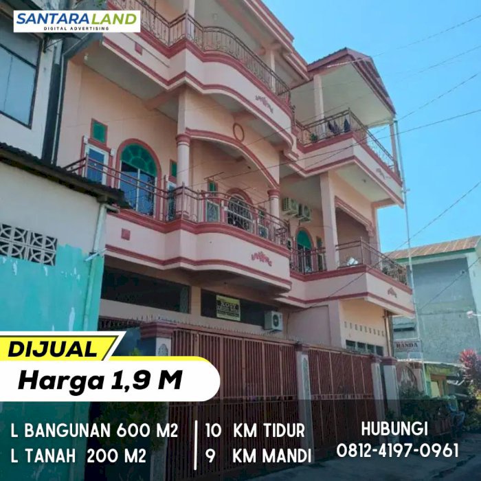 Dijual Rumah 3 Lantai Lokasi Strategis di