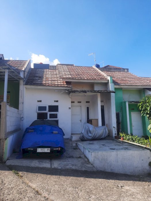 Rumah minimalis di komplek villa pasirwangi bandung