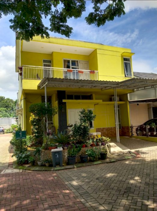 Rumah Hoek di Karawaci central