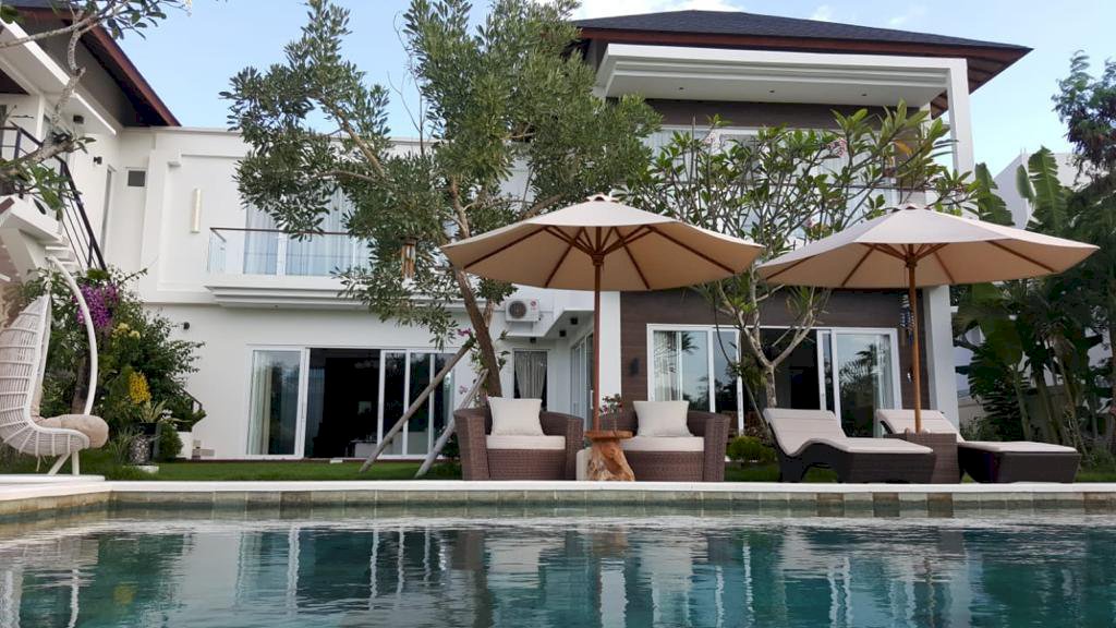  Di Jual Villa Mewah Full Furnished SHM Di Pecatu Bali