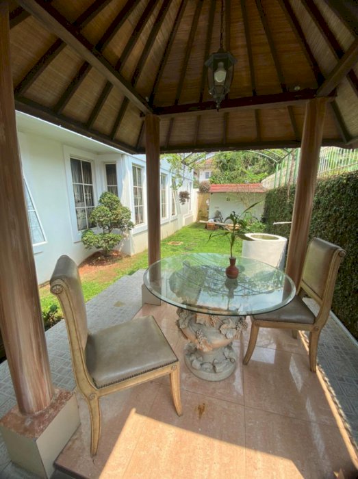 Rumah dekat dengan supermall Karawaci