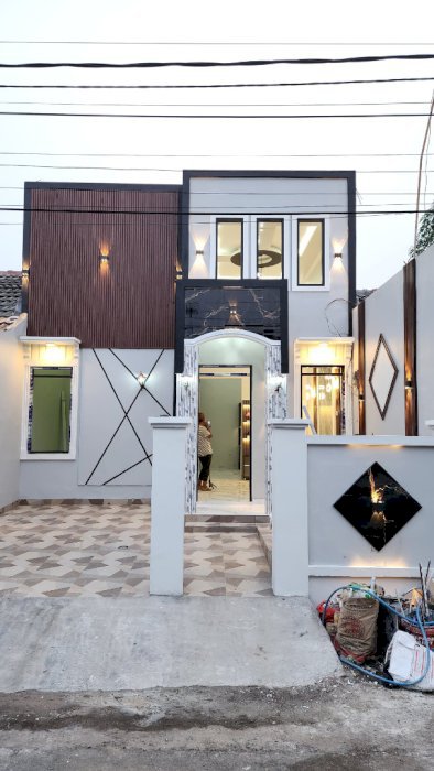 DIJUAL, Rumah Full Renovasi semi furnish lokasi strategis Siap Huni...
