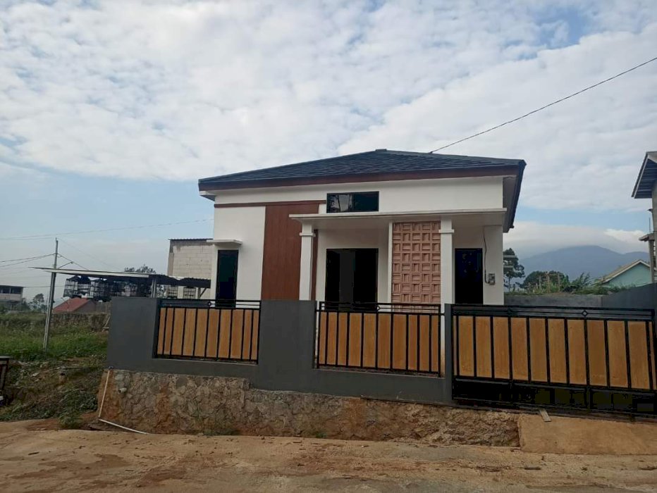 DIJUAL RUMAH RUMAH MURAH  SIAP HUNI BER SERTIFIKAT LOKASI STRATEGIS