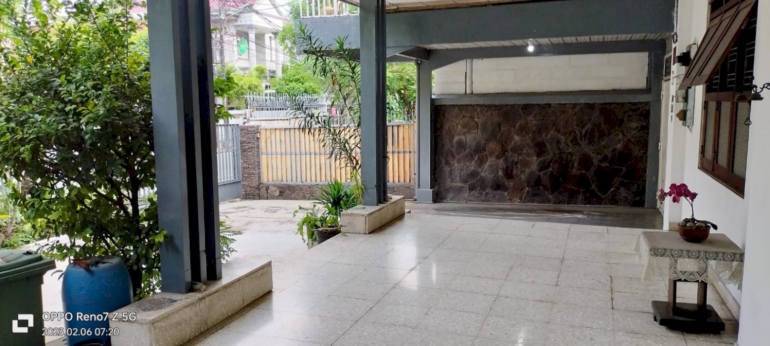 Dijual Rumah 2 Lantai Harga Promo di jl. Kramat jakarta pusat