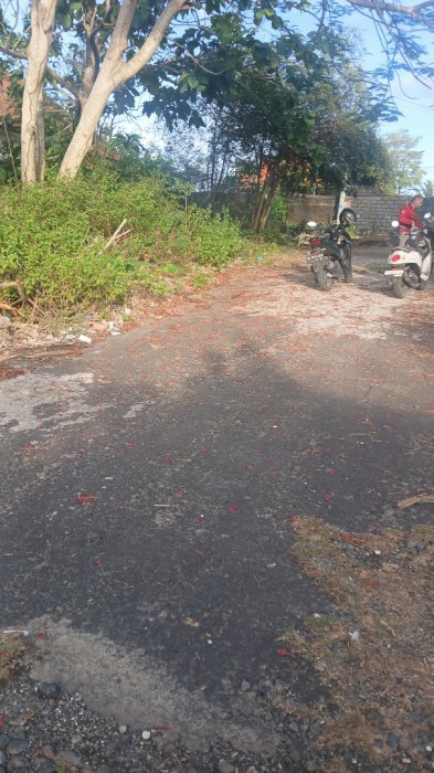 Lahan siap bangun  bisa jadi 3 rumah