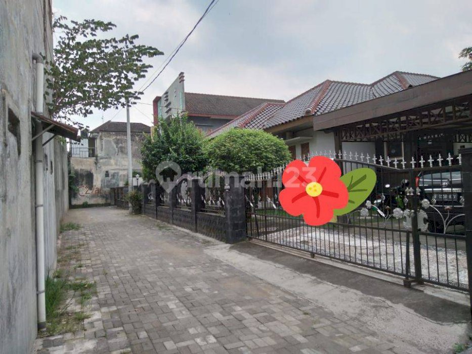 Hunian Luas Nan Jembar Strategis Dekat Ugm Dan Ring Road